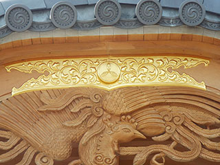 唐破風飾り拝み